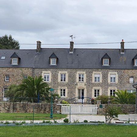 Chambres Du Logis De La Mare Du Parc Surtainville Dış mekan fotoğraf