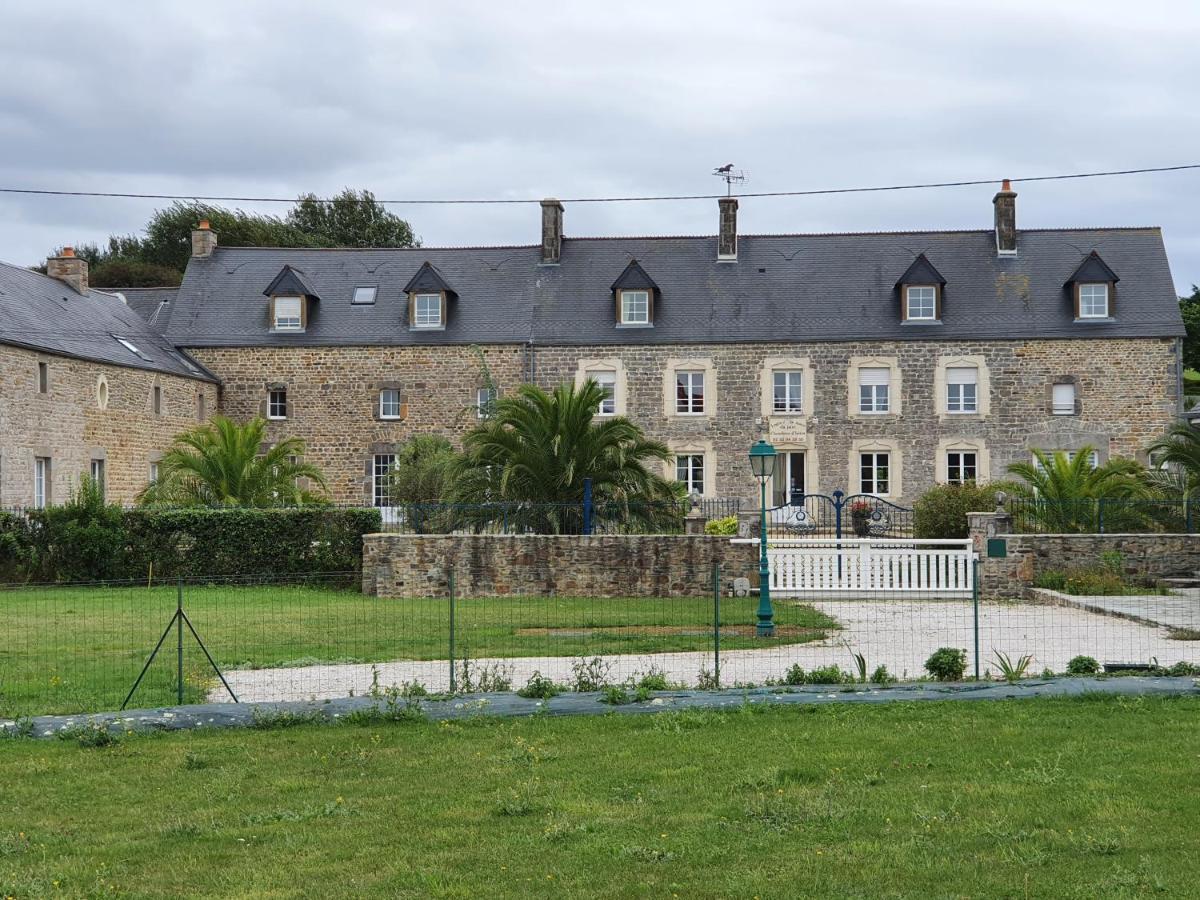 Chambres Du Logis De La Mare Du Parc Surtainville Dış mekan fotoğraf